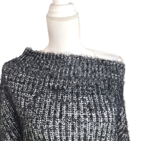 Love & Legend Super Soft Sweater - Picture 4 of 8